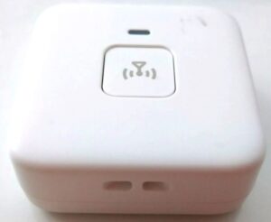 子ども用GPS おすすめ あんしんウォッチャー ストラップホール